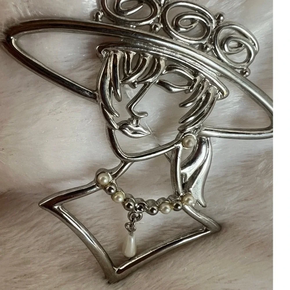 N/A vintage figural